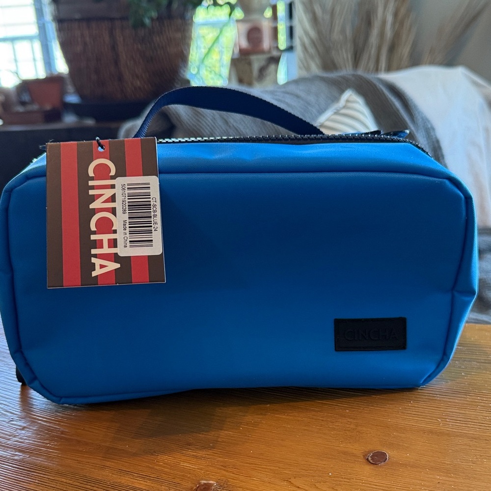 Cincha Vibrant Blue Toiletry Bag